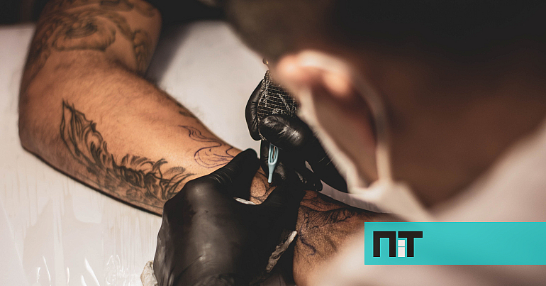 Portuguese artist who makes tattoos to hide scars (free) – NiT