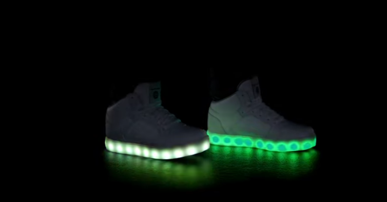 sapatilhas skechers com luz