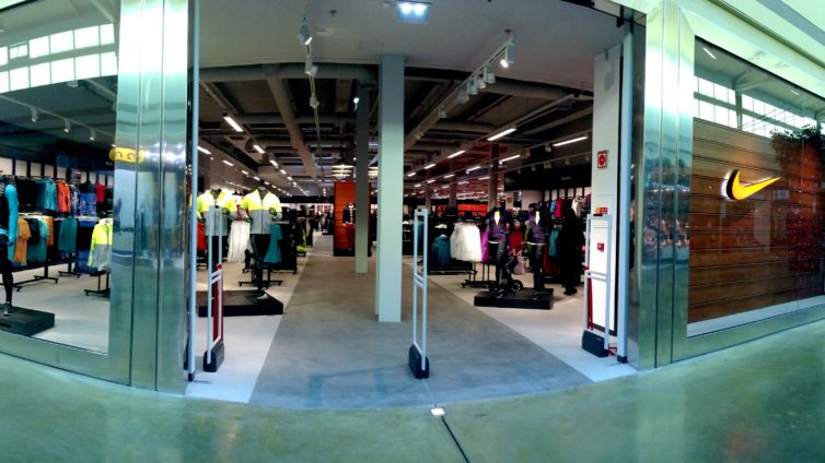 As diferente a Secretario Nike, no Vila do Conde Style Outlet, em Vila do Conde – NiT