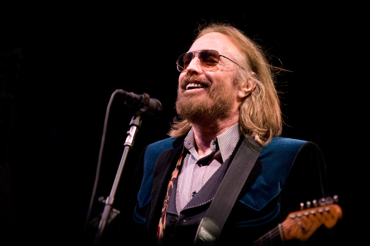 Roqueiro Tom Petty está lutando pela vida, diz site