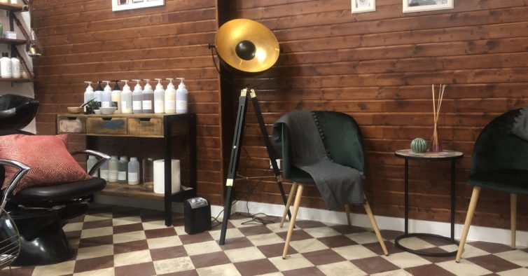 Noon: o primeiro cabeleireiro orgânico da Margem Sul só tem