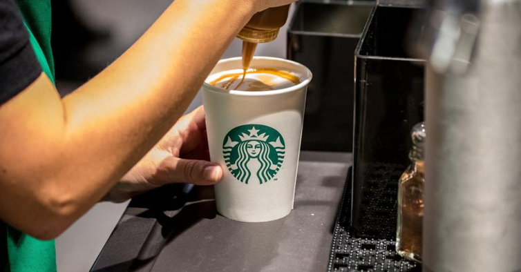 Bebida a escaldar na Starbucks vale indemnização de 45 milhões de euros
