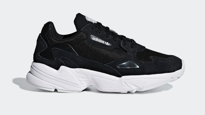 sapatilhas adidas pretas