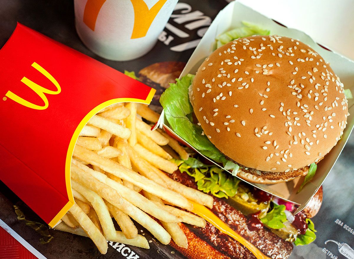 McDonald's está a oferecer hambúrgueres, gelados e nuggets até ao final de  dezembro – NiT
