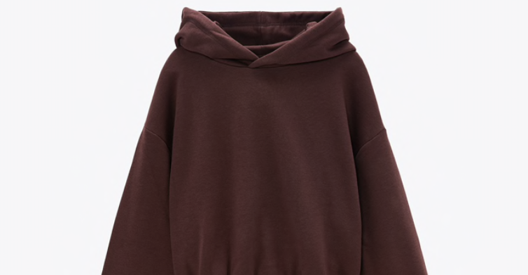 Sweatshirt curta com capuz, Zara (15,95€)