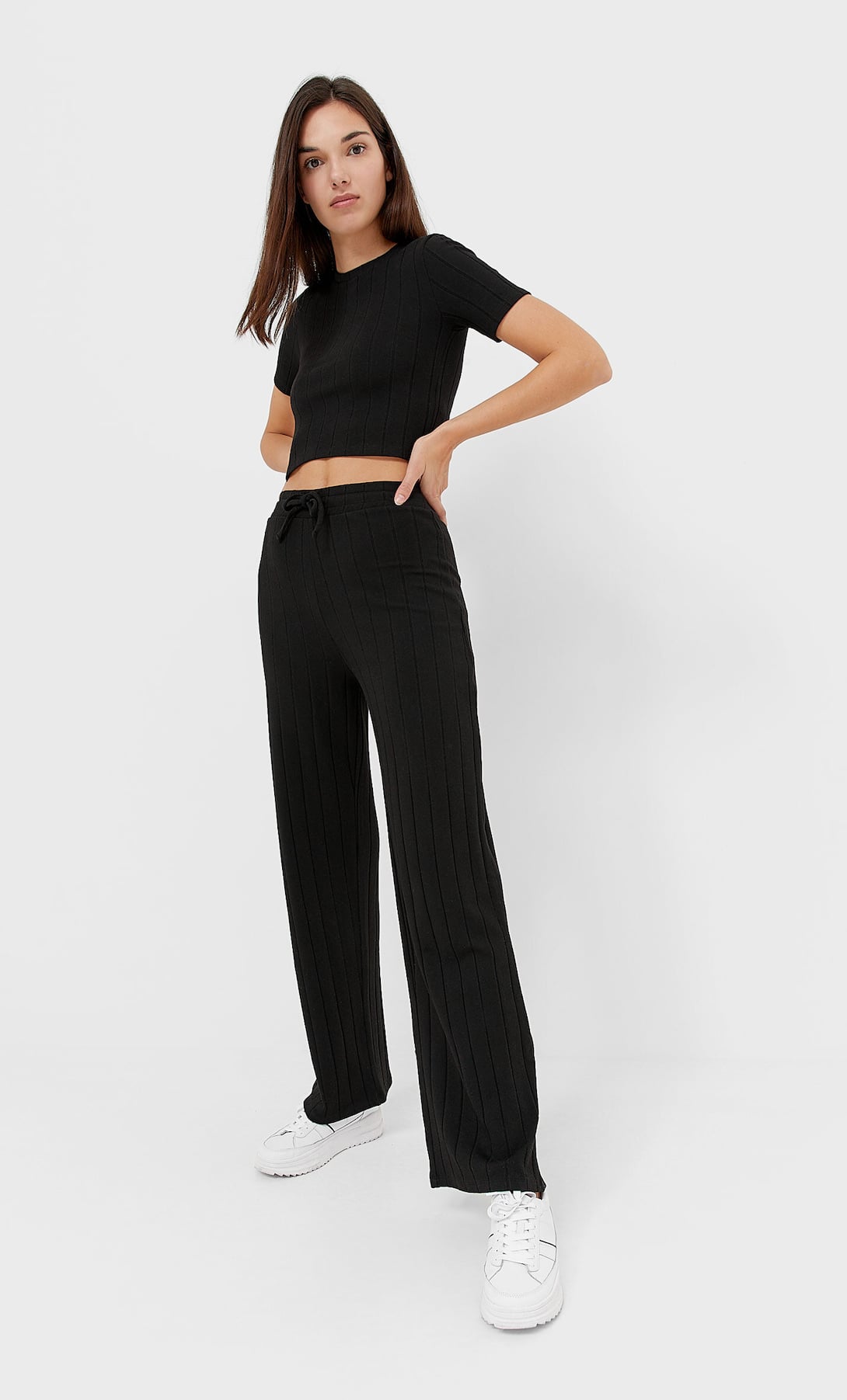 Calças hot sale largas stradivarius