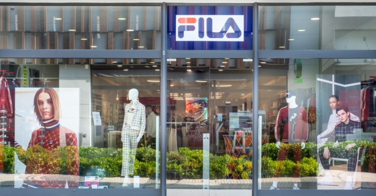 Freeport ja reabriu a tem agora a maior loja Vans da Europa e a primeira Fila Outlet NiT