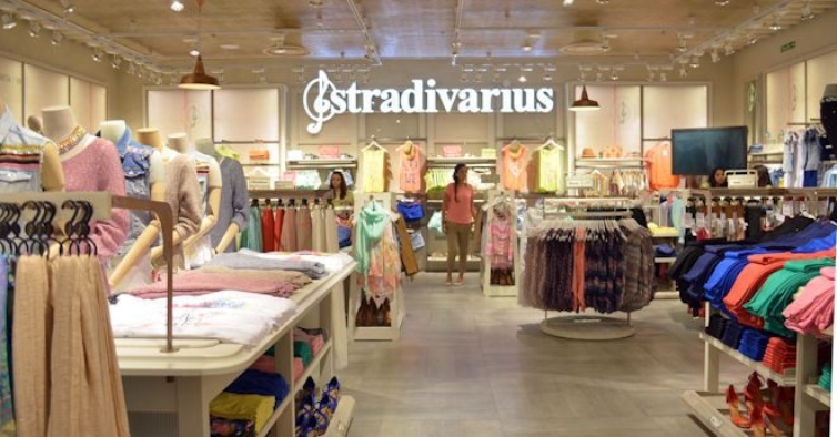 subject Sincerely stamp O vestido tie-dye da Stradivarius que é um fenómeno de vendas (e custa  menos de 16€) – NiT