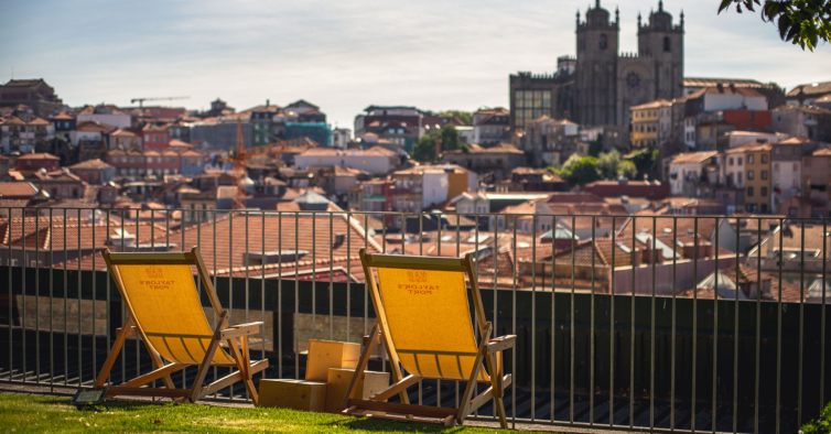 Rooftop Flores (Porto)