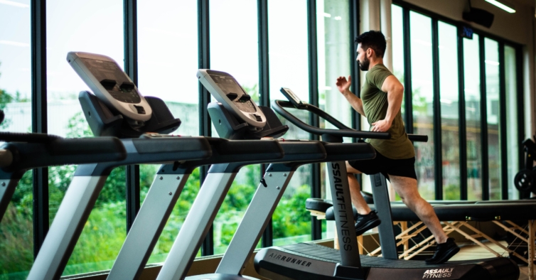 Faz o cardio antes do treino de força? Avisamos já que pode estar a cometer um erro – NiT Faz o cardio antes do treino de força? Avisamos já que pode estar a cometer um erro – NiT
