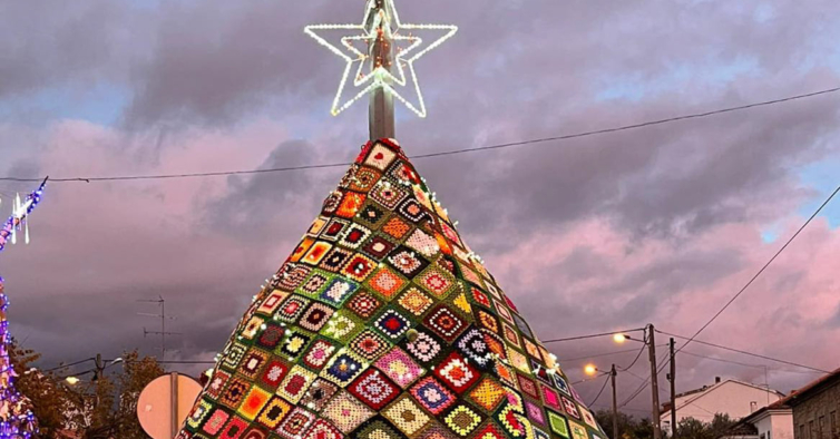 A Árvore de Natal mais original (e com a melhor história) do ano está em  Portugal – NiT