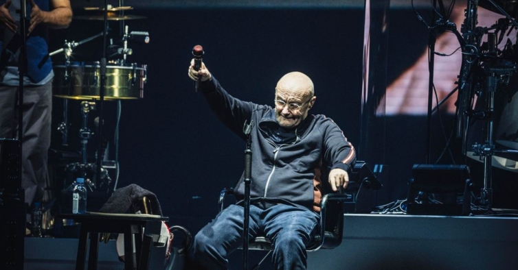 Com problemas de saúde, Phil Collins se despede dos palcos