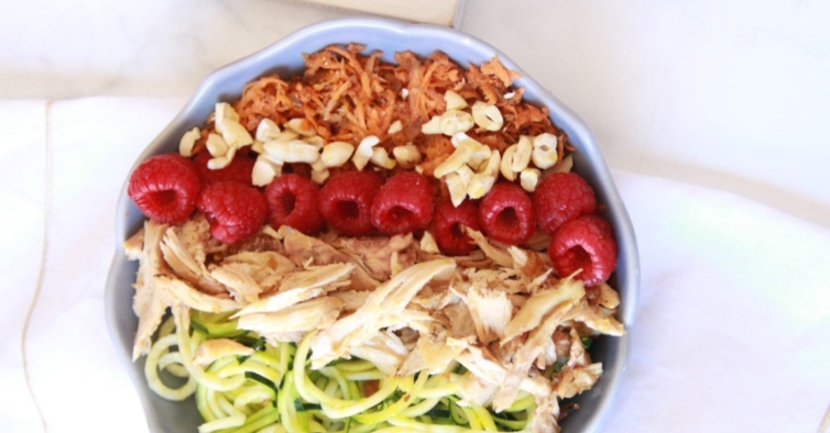 Courgette Spiral Salad with Chicken and Raspberries