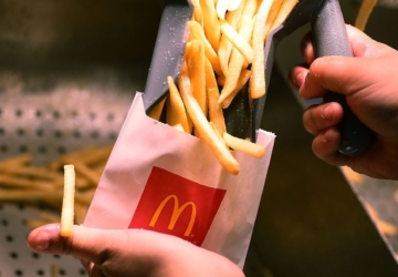 McDonald’s está a oferecer batatas fritas até ao final de maio
