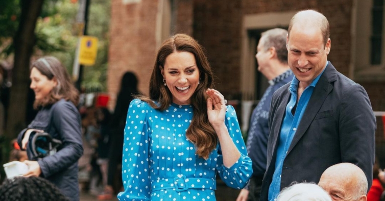 Estilo real: o vestido que Kate Middleton usaria está com 40% de desconto
