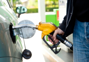 Venda de novos carros a gasóleo e gasolina vai ser proibida da União Europeia