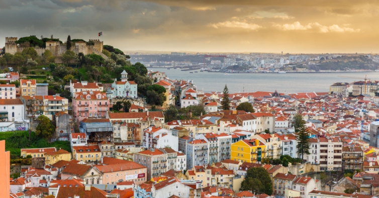 Comprar casa em Lisboa já é mais caro do que em Milão, Barcelona ou Madrid
