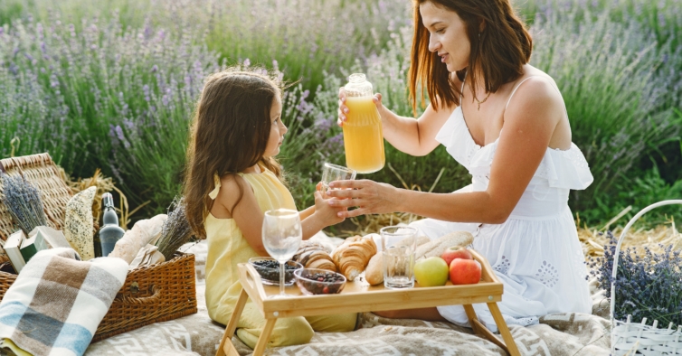 Beber (muita) água e sumos de fruta