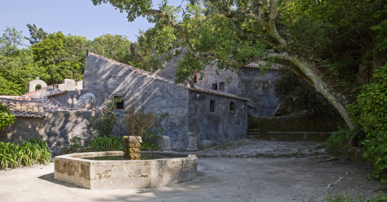 O Convento dos Capuchos, em Sintra, está a oferecer entradas gratuitas