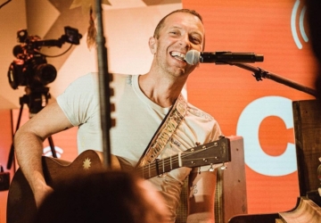 Presunção ou autoconfiança? Aos 21 anos, Martin sabia que os Coldplay iam “ser enormes”