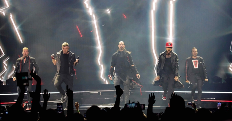 O concerto dos Backstreet Boys em Lisboa foi mais do mesmo — e os fãs agradecem