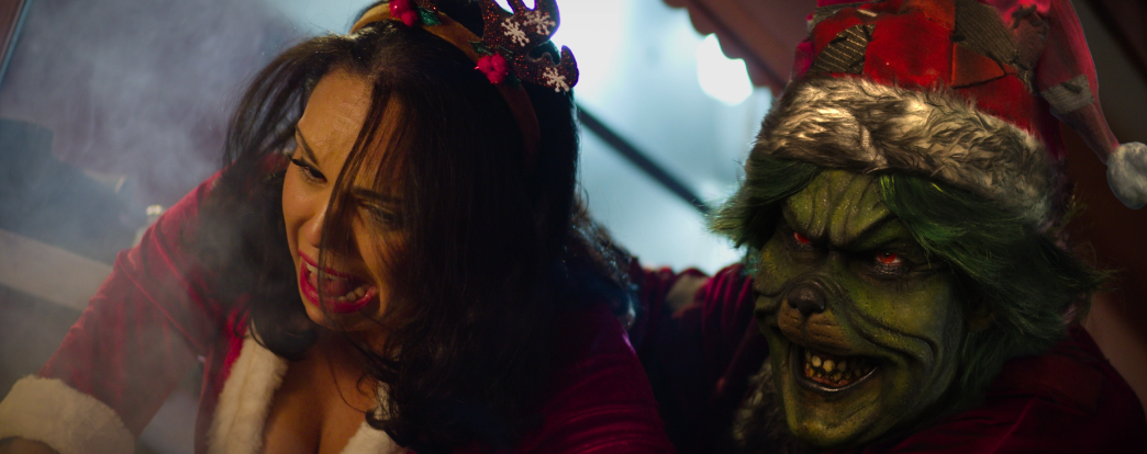 O gigantesco Grinch está de volta para assombrar o Natal — mas agora é um assassino – NiT O gigantesco Grinch está de volta para assombrar o Natal — mas agora é um assassino – NiT