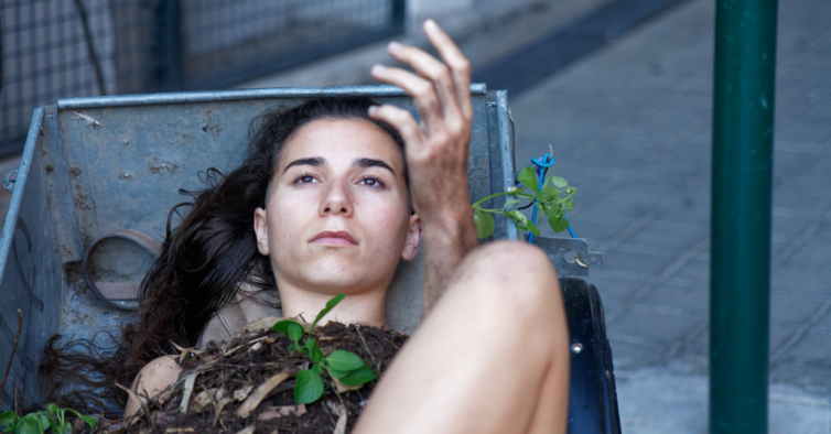 New Talent: Sofia, a atriz que quer salvar o planeta — uma peça de cada vez