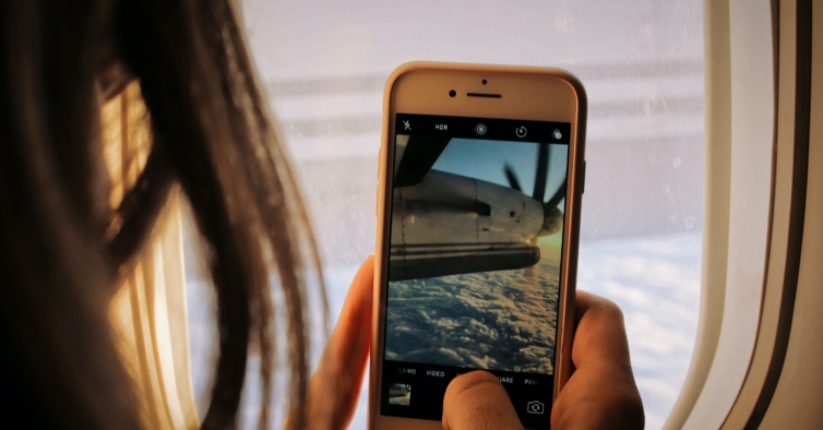 Revolução nas viagens: já não vai ter de desligar a Internet durante os voos