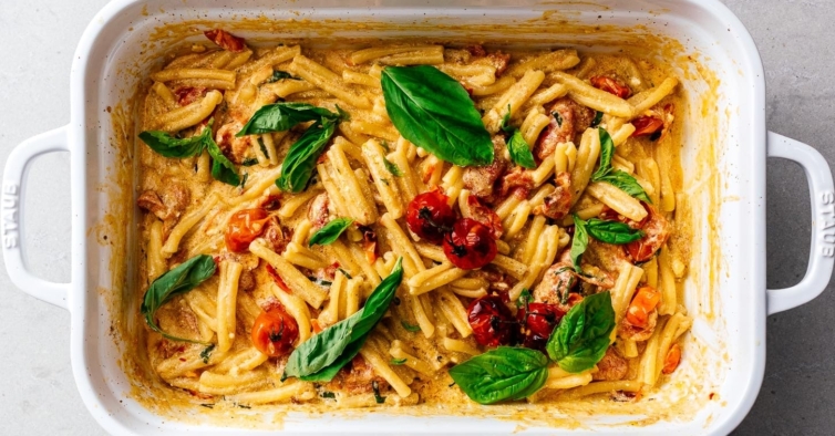 Pasta with feta cheese