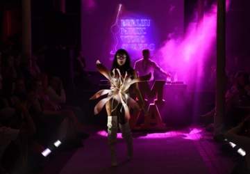 Regressaram os irreverentes Berlin Music Video Awards. Temos bilhetes para oferecer