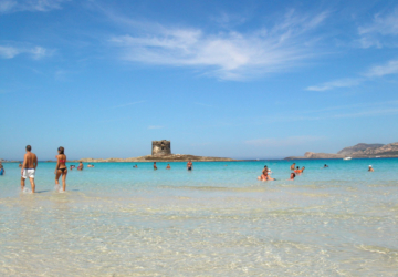 Itália impôs número limite de turistas e vai cobrar acesso às praias mais turísticas