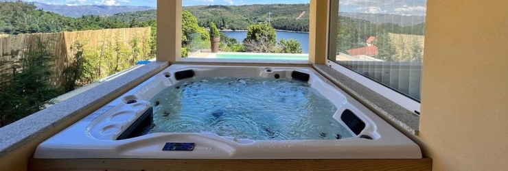 Villa Gerês Emblematico - Piscina & Jacuzzi, Venda Nova – Updated