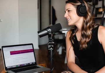 Spotify vai usar IA para clonar vozes de podcasters e traduzi-las para novas línguas