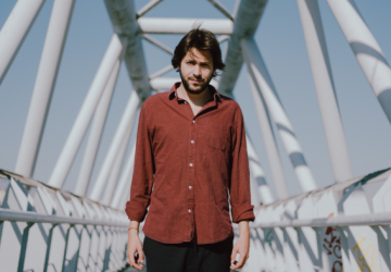 “Timbre”: já pode ouvir o novo álbum original de Salvador Sobral
