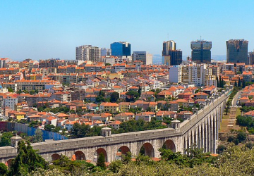 A caminhada que o vai levar a percorrer o famoso Aqueduto das Águas Livres