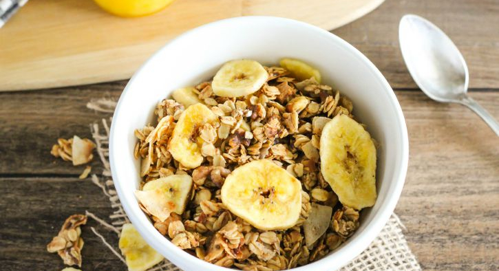 Granola com banana