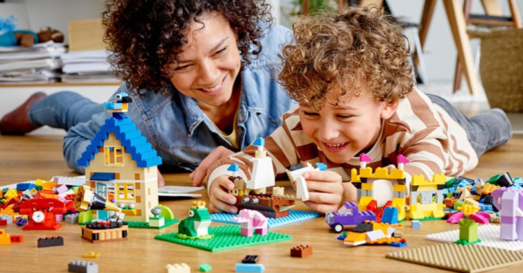 LEGO volta atrás na decisão de criar peças com plástico reciclado