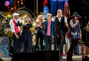 Fleetwood Mac não vão regressar aos palcos: “Já não há razão para continuar”