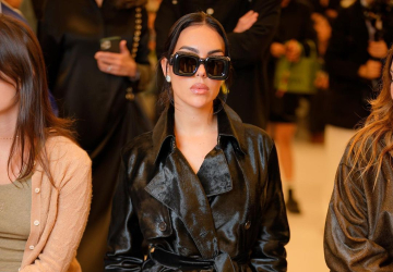As bizarras botas estilo Yeti que Georgina usou em Paris custam 2 mil euros