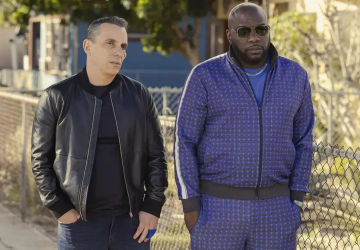 “Bookie”: a série de humor negro sobre a “segunda profissão mais antiga do mundo”