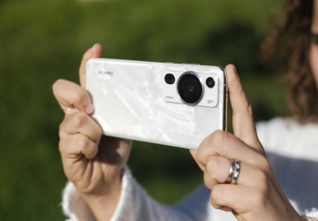 Além de tirar fotos incríveis, o Huawei P60 Pro é uma verdadeira peça de moda
