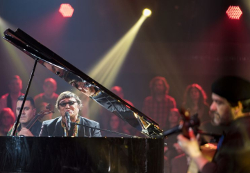 José Cid inaugura palco da Rock Station, a nova sala de espetáculos de Lisboa