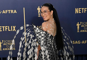 O deslumbrante vestido que fez Ali Wong voar nos SAG Awards