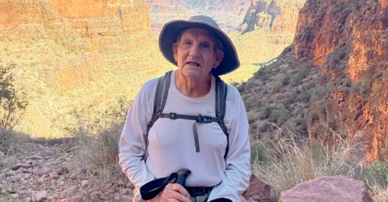 Tem 92 anos e tornou-se no homem mais velho do mundo a atravessar o Grand Canyon a pé