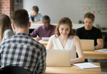 O curso de marketing digital gratuito para universitários está de volta