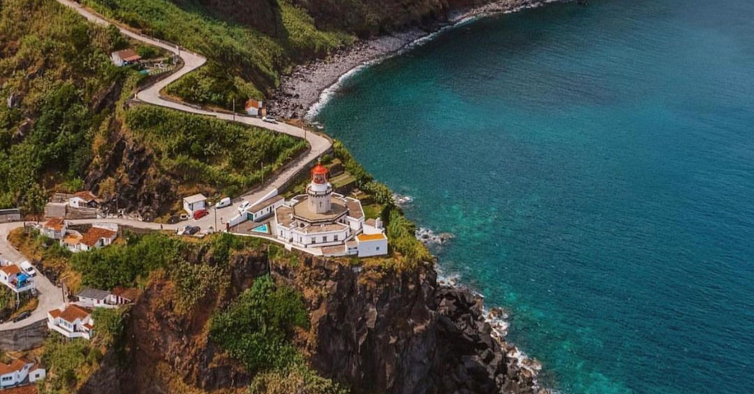 O alojamento que nasceu de uma ruína num dos lugares mais intocados dos Açores