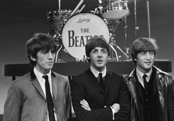 Filhos de Paul McCartney e John Lennon juntam-se para fazer canção