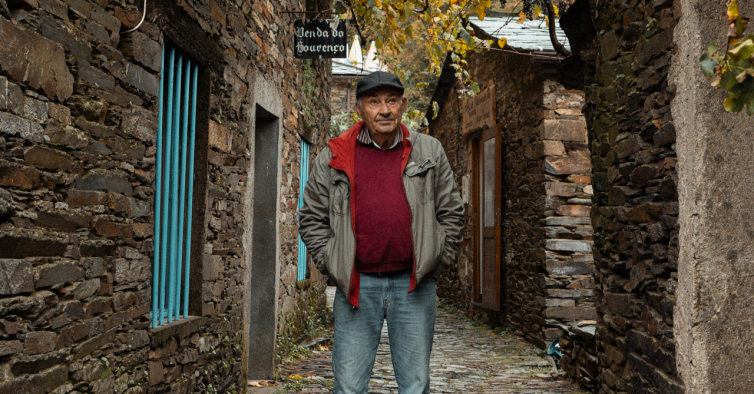 Bruno andou pelas aldeias históricas a fotografar (e conversar) com desconhecidos