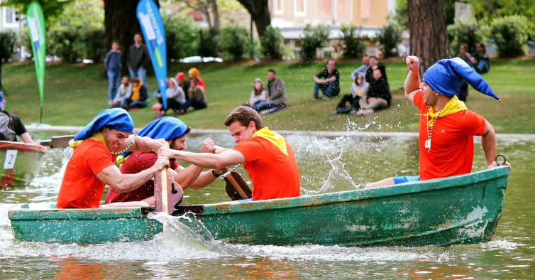 Vem aí a competição mais divertida de Lisboa: remar em equipa no lago do Campo Grande