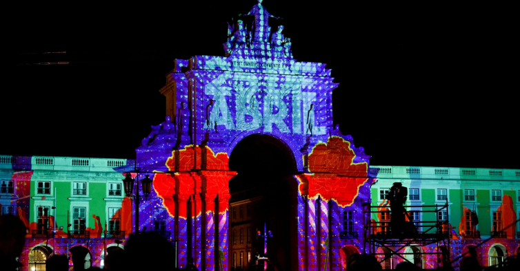 Lisboa celebra o 25 de Abril com concertos, exposições e um festival de política